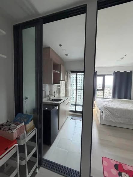 bedroom and room interior of Aspire Rattanathibet Weston