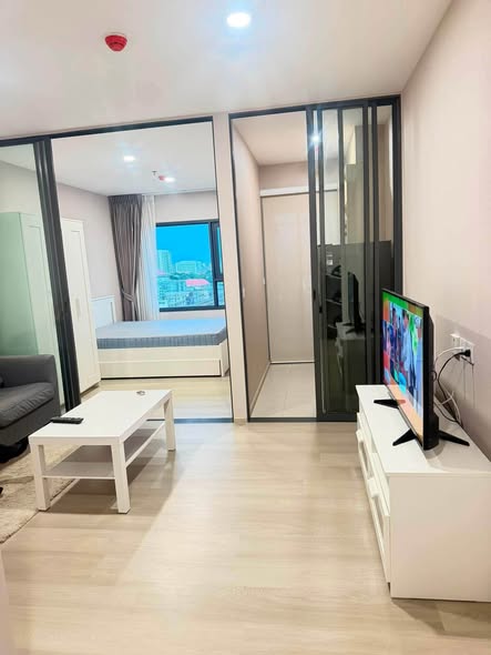bedroom and room interior of Aspire Rattanathibet Weston