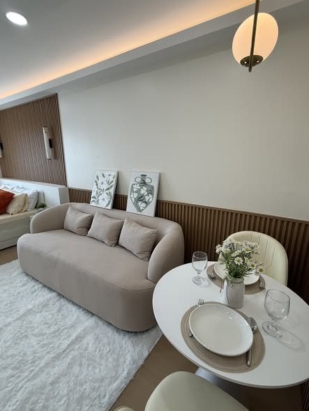 bedroom and living room and bathroom of Aspire Sathon-Taksin (Brick Zone)