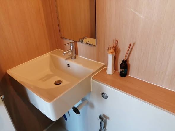 bathroom of Aspire Sathorn – Tha Phra
