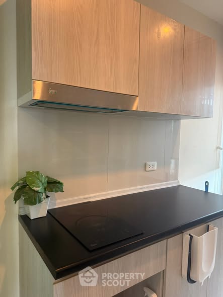 kitchen of Aspire Sathorn-Ratchaphruek