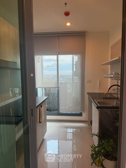 room interior of Aspire Sathorn-Ratchaphruek