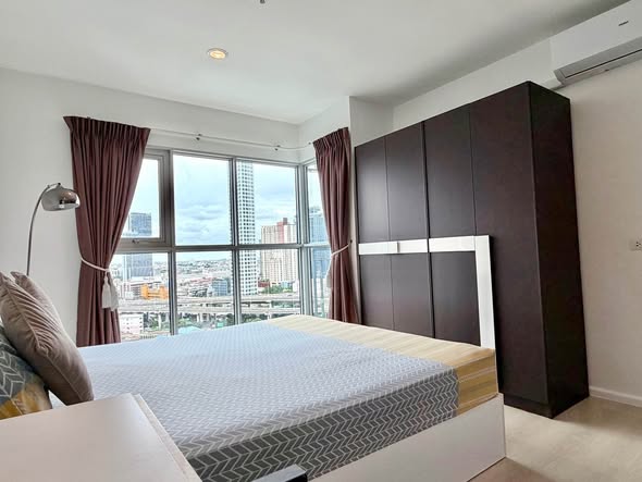 bedroom of Aspire Sukhumvit 48