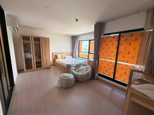 bedroom and room interior of Aspire Sukhumvit-On Nut