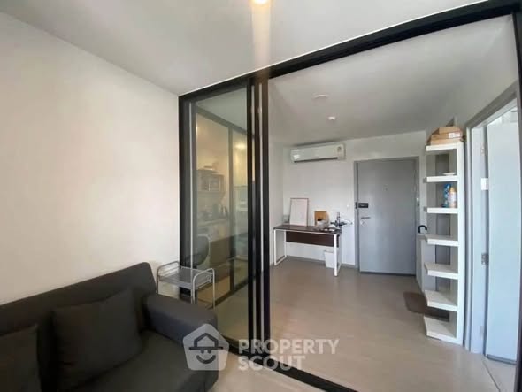 room interior of Aspire Sukhumvit-On Nut
