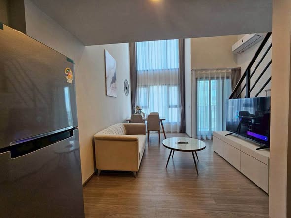 living room and room interior of Aspire Sukhumvit-Rama 4