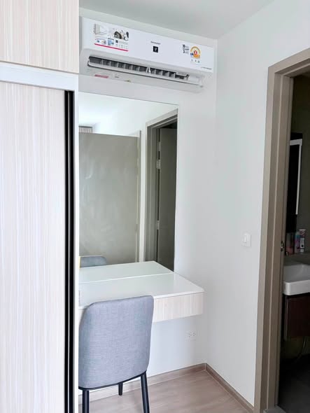 room interior of Aspire Sukhumvit-Rama 4