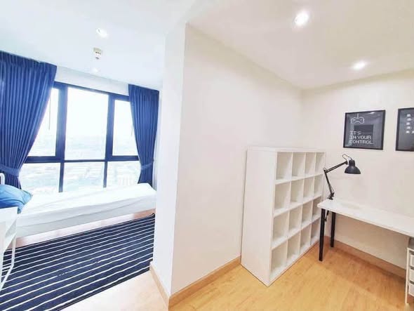bedroom of Astro