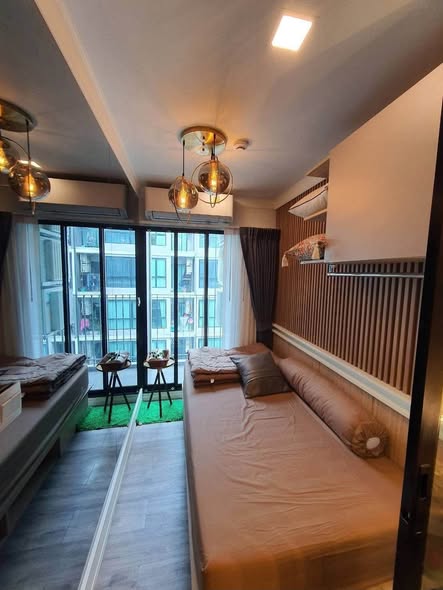 bedroom of Atmoz รัชดา-ห้วยขวาง คอนโด