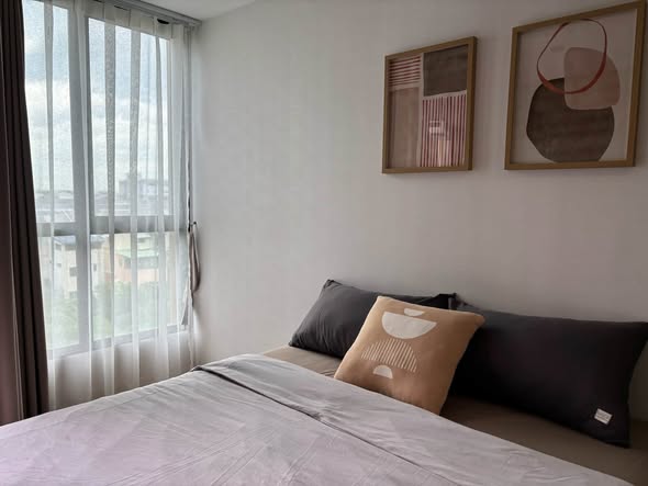 bedroom of Atmoz รัชดา-ห้วยขวาง คอนโด