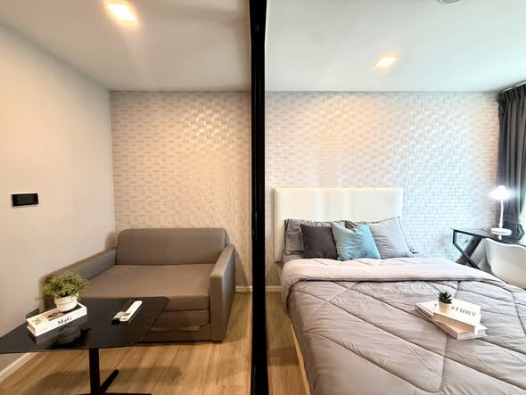 bedroom of Atmoz รัชดา-ห้วยขวาง คอนโด