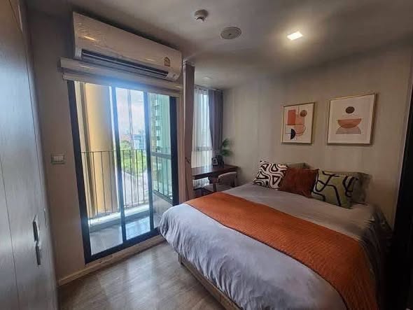 bedroom of Atmoz รัชดา-ห้วยขวาง คอนโด