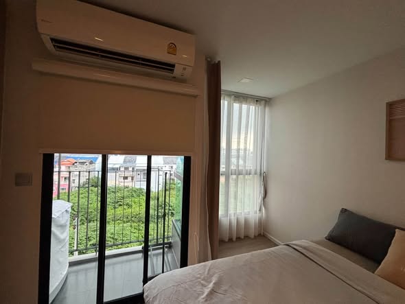 bedroom of Atmoz รัชดา-ห้วยขวาง คอนโด