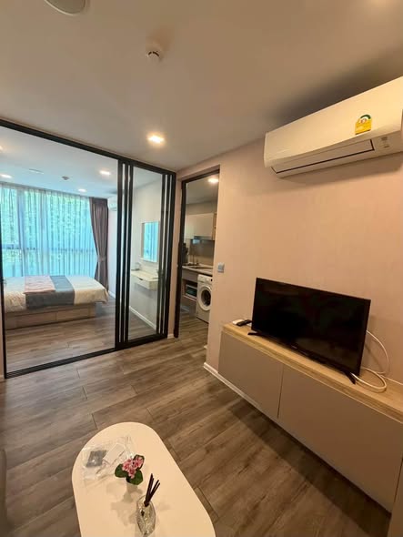 bedroom and room interior of Atmoz รัชดา-ห้วยขวาง คอนโด