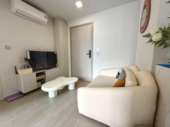 living room and bedroom of Atmoz Oasis Onnut