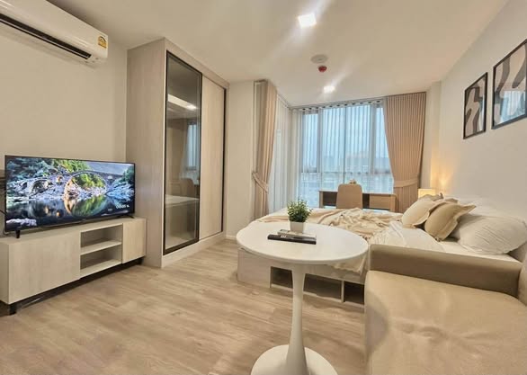 bedroom and living room of Atmoz Portrait Srisaman