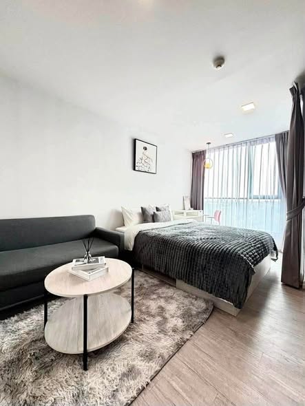 living room and bedroom of Atmoz Tropicana Bangna