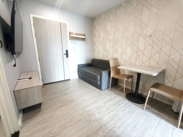 room interior of Atmoz Tropicana Bangna
