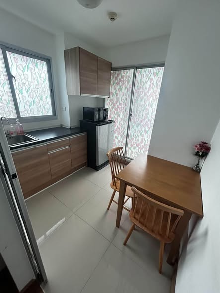 August Condo Charoen Krung 80