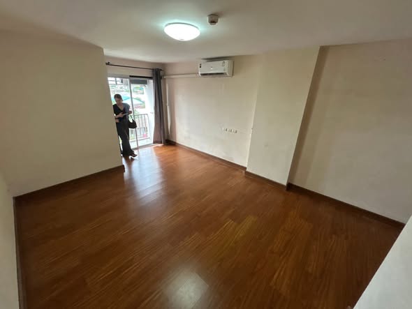 B Condo