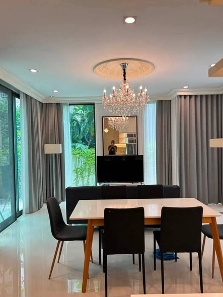 room interior of Baan Klang Muang CLASSE