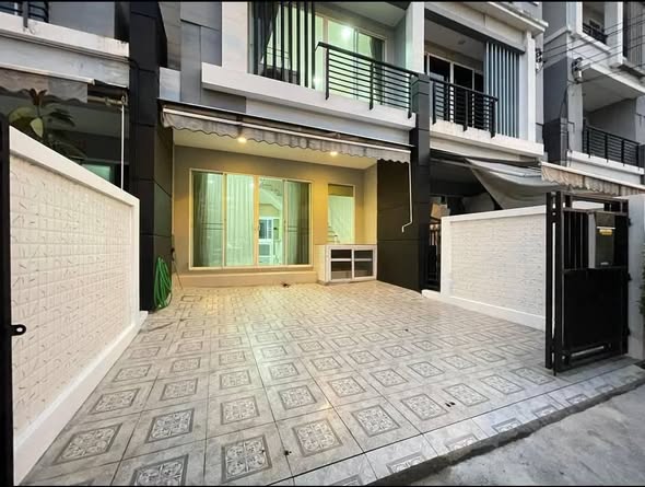 Baan Klang Muang Rama 9 – Ramkhamhaeng