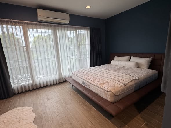 bedroom of Baan Klang Muang Rama 9