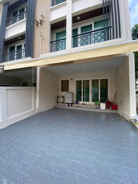 Baan Klang Muang Rama 9