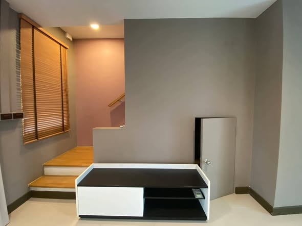 room interior of Baan Klang Muang Rama 9