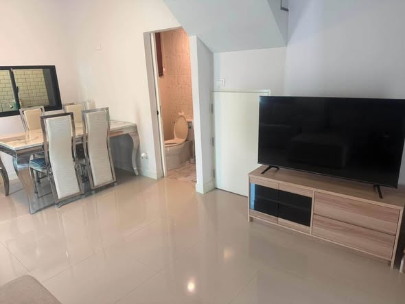 living room of บ้านกลางเมืองศรีนครินทร์-อ่อนนุช | Baan Klang Muang Srinakarin-Onnut