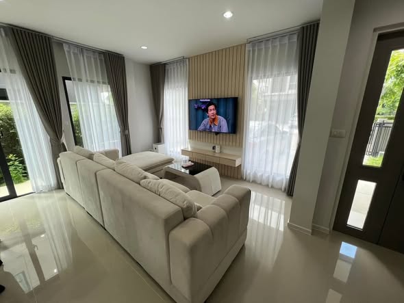 living room and bedroom and room interior of Baan Klang Muang The Edition Rama 9-Krungthep Kreetha บ้านกลางเมือง ดิ อิดิชั่น พระราม9-กรุงเทพกรีฑา