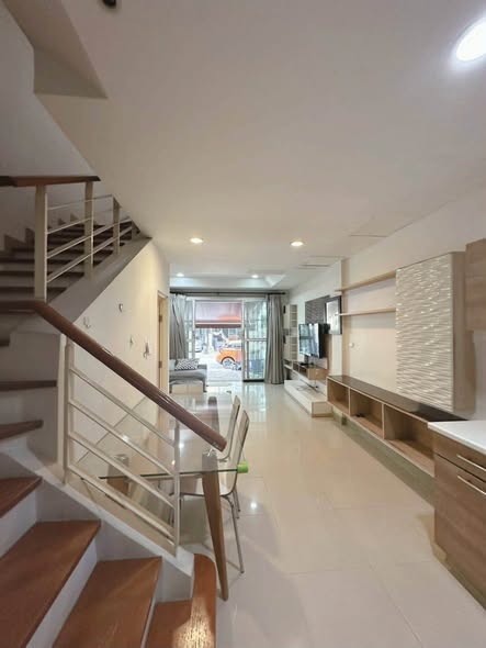 Baan Klang Muang The Paris Rama 9 – Ramkamhaeng