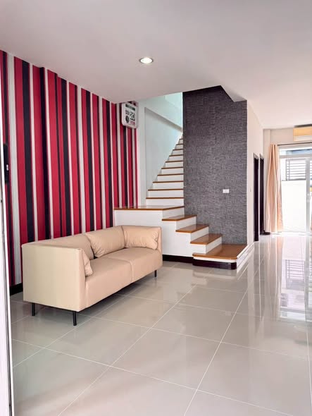 living room and bedroom of Baan Klang Muang Urbanion Rama 9-Ladprao