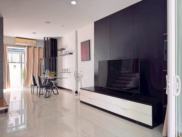 living room and room interior of Baan Klang Muang Urbanion Rama 9-Ladprao
