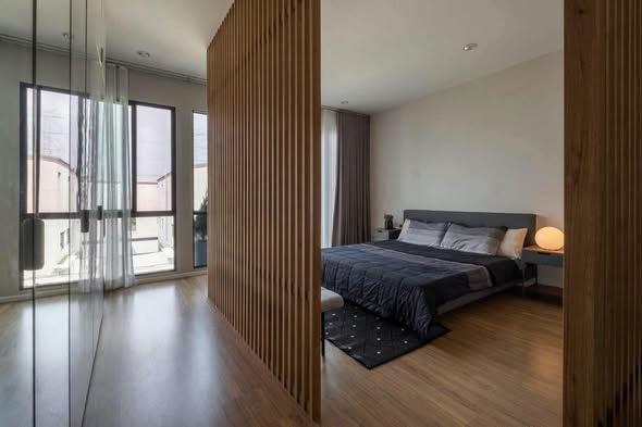 bedroom and room interior of Baan Klang Mueang Rama 9-Krungthep Kritha