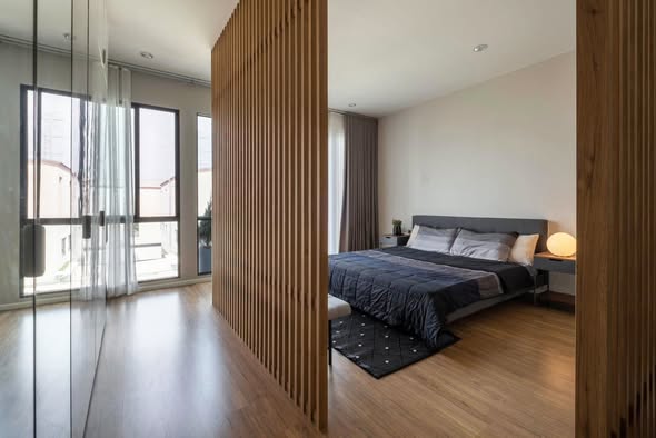 bedroom and room interior of Baan Klang Mueang Rama 9-Krungthep Kritha