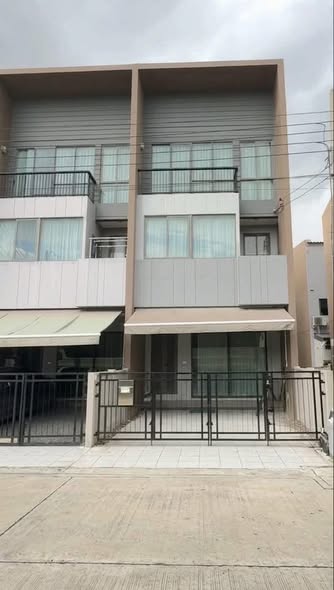 Baan Klang Mueang Rama 9-Krungthep Kritha