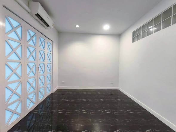 room interior of Baan Nonzee Condominium