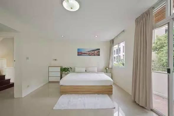 bedroom of Baan Phrom Phong