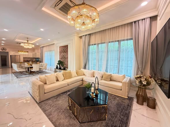 living room of บ้านแสนสิริ พัฒนาการ : Baan Sansiri Pattanakarn