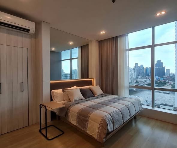 bedroom of Baan Sathorn Chao Phraya