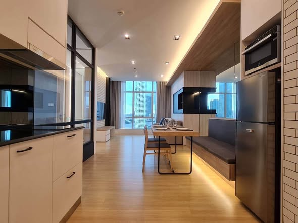 kitchen of Baan Sathorn Chao Phraya
