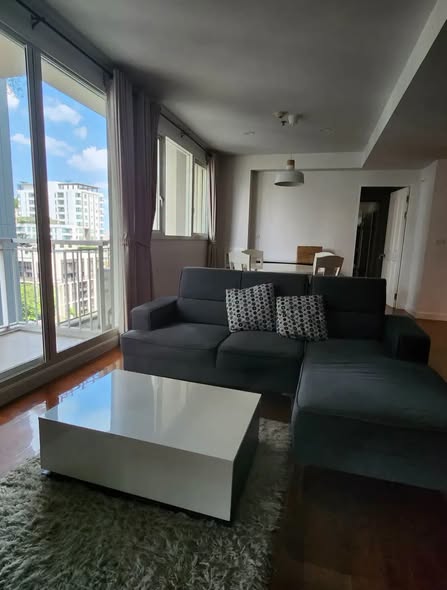 living room of Baan Siri Thirty One