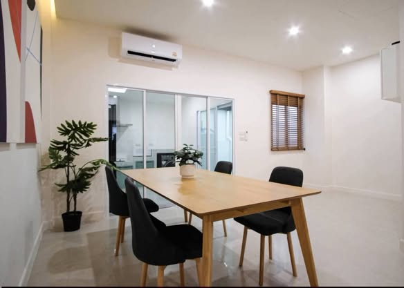 room interior of Ban Klang Muang Sri Nagarindra