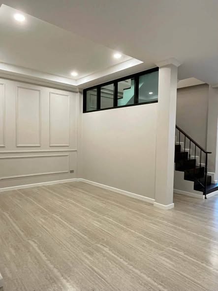 room interior of Ban Klang Mueang S-Sense Sathorn-Taksin 2