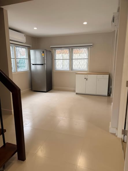 Bang Na Villa Housing