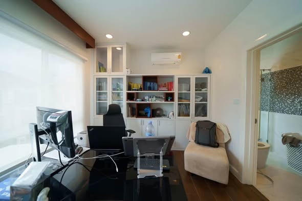 living room and room interior of Bangkok Boulevard Rama 9 – Srinakarindra