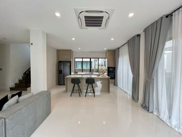 living room and kitchen of Bangkok Boulevard Rama 9