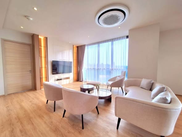 bedroom and living room and room interior of Bearing Residence