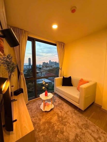 living room and bedroom of Beat sukhumvit sale gallery